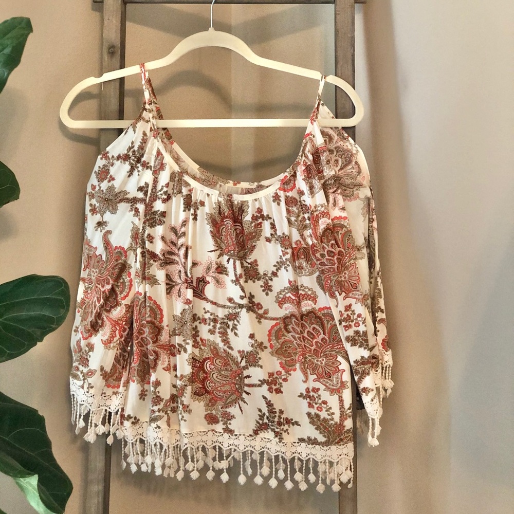 Patterned top